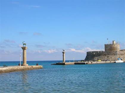 port mandraki rhodes