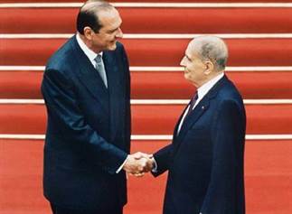 Mitterrand_passation_Chirac