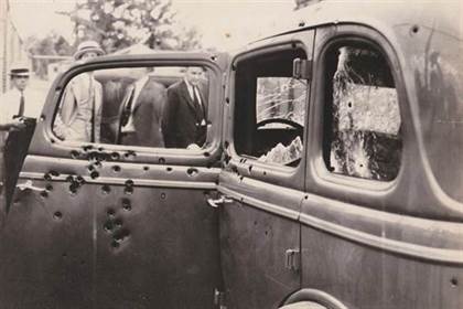 Bonnie Clyde voiture