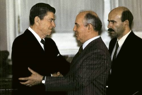 reagan .gorbatchev 1987