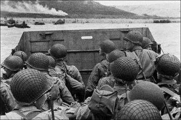 Soldats arrivant près des plages