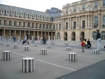 cour-palais-royal_buren