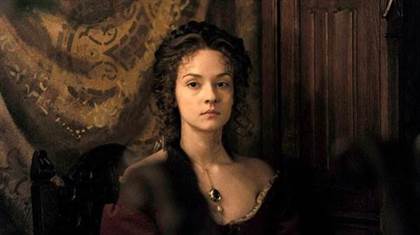 Julia Farnèse (Marta Gastini) borgiajulia